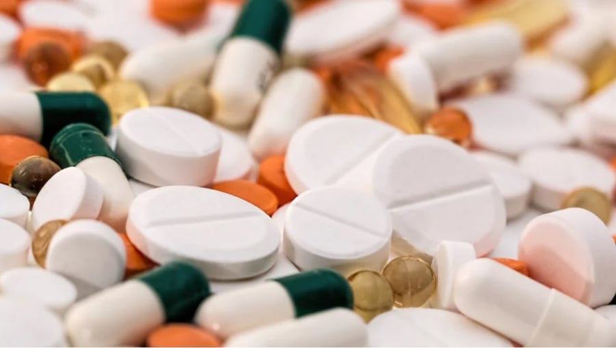 Ο ΠΟΥ συνιστά δύο νέα φάρμακα για τους ασθενείς με κορονοϊό