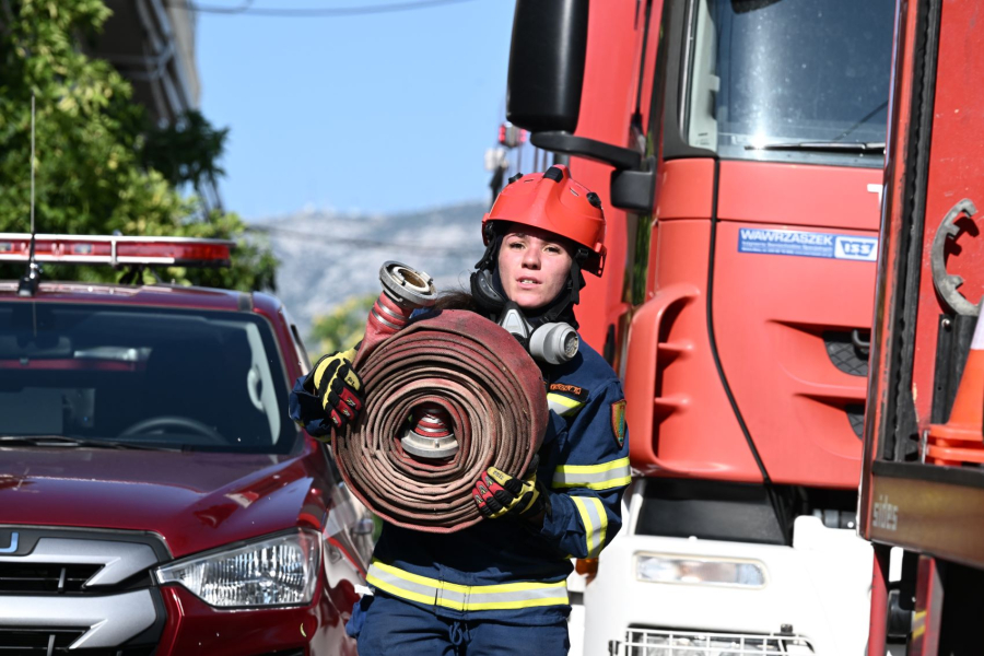 Η Πυροσβεστική προειδοποιεί για πολύ υψηλό κίνδυνο πυρκαγιών τις επόμενες μέρες
