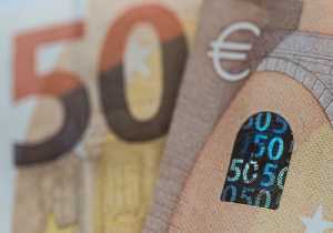 «Λίφτινγκ» στο χαρτονόμισμα των 50 ευρώ - Στις 4 Απριλίου η κυκλοφορία του (Βίντεο)