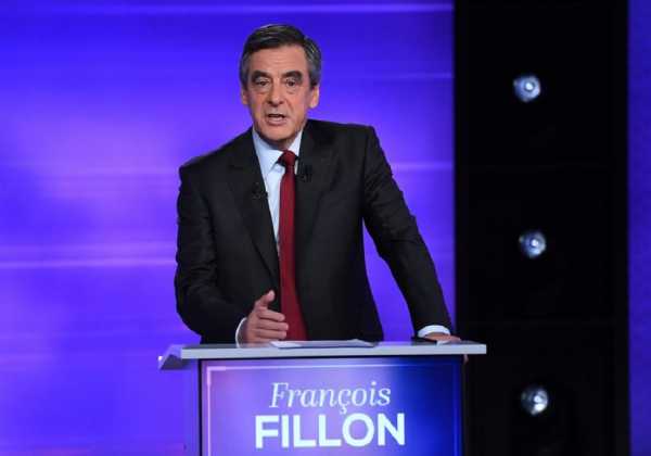 Οι Γάλλοι πιστεύουν ότι ο Φιγιόν πρέπει να αποσύρει την υποψηφιότητά του