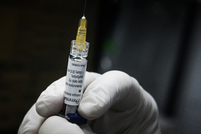 Το Ίδρυμα Μποδοσάκη δώρισε στο ΕΣΥ 14 υπερκαταψύκτες φύλαξης των εμβολίων κατά του κορονοϊού