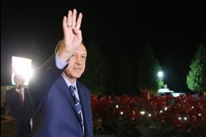 Τουρκία: Ο Ερντογάν διατάζει νέες στρατιωτικές επιχειρήσεις λίγο πριν τις κάλπες