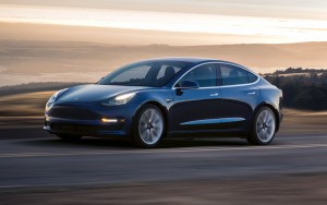 Νέα έκδοση για το Tesla Model 3