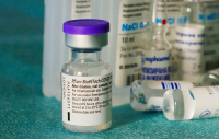 Βόμβα Μπουρλά της Pfizer: Πιθανό να εμφανιστεί μετάλλαξη που δεν την «πιάνουν» τα υπάρχοντα εμβόλια