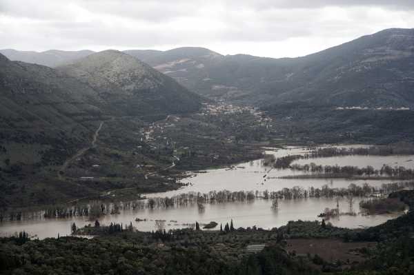 Αποζημιώσεις για τους πλημμυροπαθείς του νομού Σερρών ζητά ο Κεφαλογιάννης