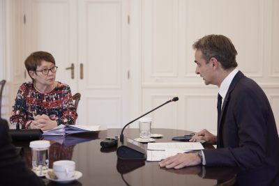 Ο Mητσοτάκης συναντήθηκε με την πρόεδρο της Ευρωπαϊκής Τράπεζας Ανασυγκρότησης - Τι συζητήθηκε
