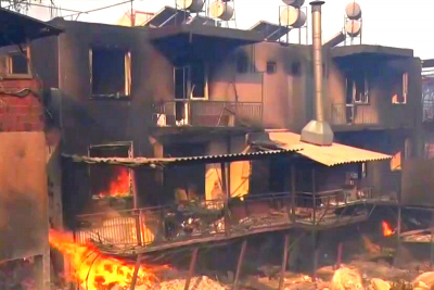 Πύρινη κόλαση στην Τουρκία: Τουλάχιστον 4 νεκροί από την καταστροφική πυρκαγιά στα νότια παράλια (βίντεο)