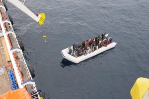 Ιταλία: Πλοίο εμπορευματοκιβωτίων διέσωσε 113 μετανάστες ανοιχτά της Σικελίας