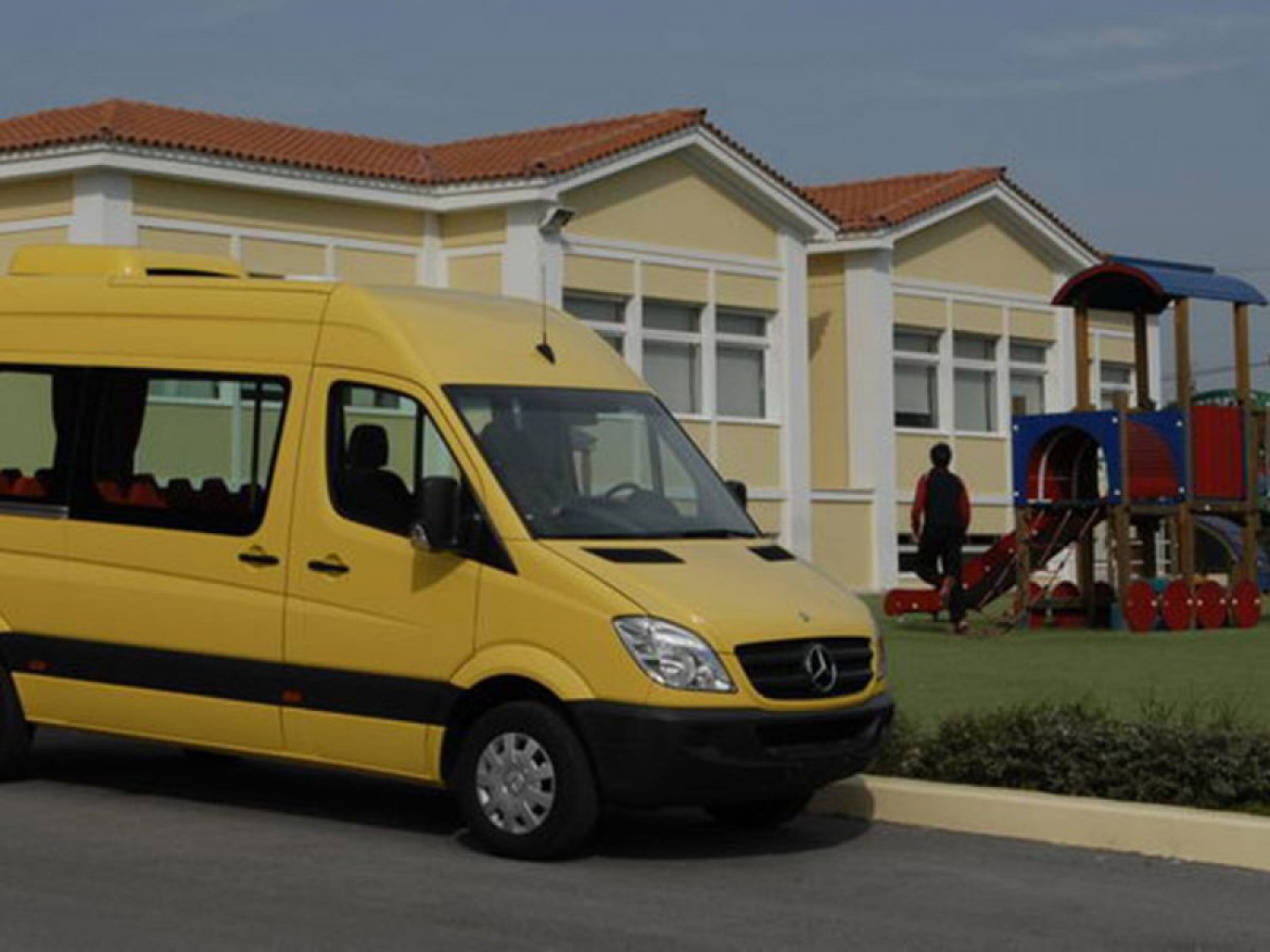 ΑΣΕΠ: Προσλήψεις οδηγών και συνόδων λεωφορείων στο Υπουργείο Παιδείας