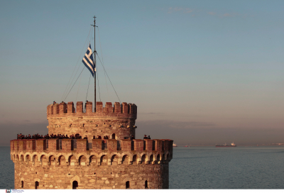 Θεσσαλονίκη: Άγαλμα... ο θυρωρός που εντόπισε προτομή γυναίκας σε διαμέρισμα στο κέντρο