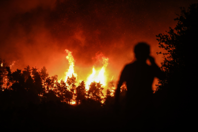 Φωτιά-Θεσσαλονίκη: Νέο μέτωπο στη Θέρμη - Καίγεται δάσος Natura 2000
