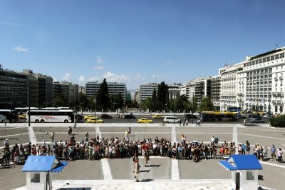 Αλλαγή φρουράς Ευζώνων: Πάνω από 15.000.000 επισκέπτες το χρόνο θαυμάζουν της «Ελλάδος τα παιδιά»