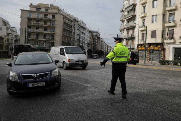 Κορονοϊός: Περισσότερες από 1.800 παραβάσεις των μέτρων απαγόρευσης κυκλοφορίας - Έξι συλλήψεις για λειτουργία καταστημάτων