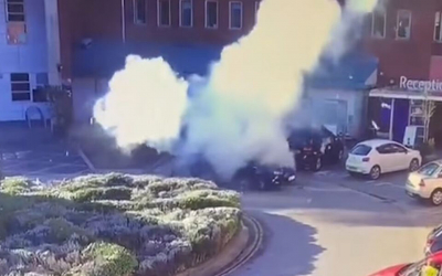 Λίβερπουλ: Καρέ - καρέ η στιγμή της έκρηξης – «Ήρωας» ο οδηγός του ταξί (βίντεο)