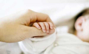 Αδεια μητρότητας: Αυξάνεται στα 650 ευρώ - Ποιες μητέρες την δικαιούνται