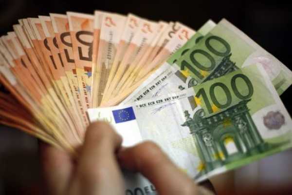 Στα 14 εκατ. ευρώ τα έσοδα που αποδίδονται στους δήμους από το Τέλος Διαφήμισης