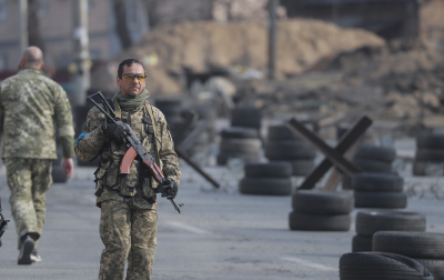 Σε εξέλιξη σκληρές μάχες στη νότια Ουκρανία