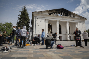 Οι Ρώσοι κατήργησαν τις σχολικές διακοπές στη Μαριούπολη, για να προετοιμάσουν τους μαθητές