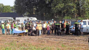 Απίστευτο ατύχημα στην Ολλανδία: Αγωνιστικό αυτοκίνητο έπεσε πάνω σε θεατές