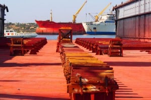 Σε ναυπηγείο στο Πέραμα οδηγείται το «BLUE STAR PATMOS»