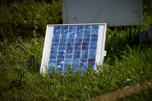 Έρχεται νέο «Εξοικονομώ» και πρόγραμμα ΕΣΠΑ για ηλιακά πάνελ