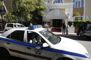 Ηράκλειο: Αντιεξουσιαστές τραυμάτισαν αστυνομικό