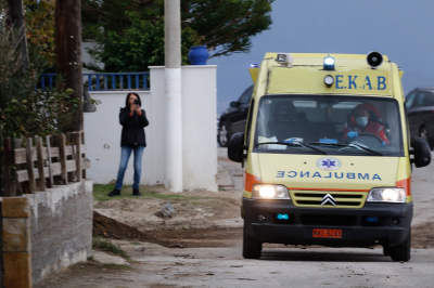 Τραγωδία στην Εύβοια: Καταπλακώθηκε από φορτηγό ενώ το επισκεύαζε