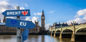 Στη Βουλή το νομοσχέδιο για το Brexit: Τι θα ισχύει για επιχειρήσεις, άδειες οδήγησης και πολίτες