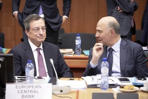 «Καμπανάκι» από το Eurogroup για το πάγωμα των πλειστηριασμών