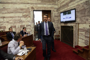 Δημοσκόπηση: Ακλόνητος ο Μητσοτάκης, έχει «παλμό» ο ΣΥΡΙΖΑ, εξαϋλώνεται η Χ.Α.
