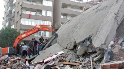 Φόβοι για μεγαλύτερο σεισμό στην Τουρκία, κάτοικοι σε πανικό για την αντοχή των σπιτιών τους