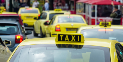 Ανήλικοι λήστεψαν οδηγό ταξί στη Φυλή