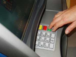 Έτσι αποσπούν τα στοιχεία τραπεζικών καρτών - Πώς θα προστατευτείτε από τις απάτες στα ΑΤΜ