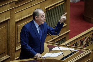 Σε έξαλλη κατάσταση ο Βελόπουλος: Σε λίγο ο Βορράς θα έχει άλλο Κοινοβούλιο
