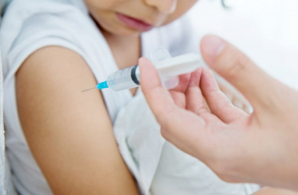 Δωρεάν αντιγριπικός εμβολιασμός σε παιδιά στον δήμο Θεσσαλονίκης