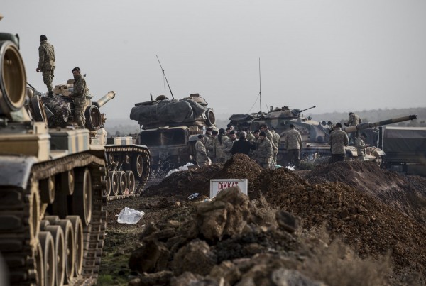 Η Ουάσινγκτον θα σταματήσει να προμηθεύει με όπλα την πολιτοφυλακή YPG, λέει η Άγκυρα