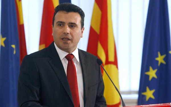 Με στραμμένο το βλέμμα στη Βόρεια Μακεδονία - Ολονύχτιο θρίλερ για τις πρόωρες εκλογές (video)
