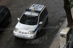 Συνελήφθησαν πέντε αλλοδαποί στη Σαντορίνη- Προσπάθησαν να φύγουν με πλαστά έγγραφα