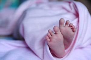Αδιανόητο: Ένα φασόλι ευθύνεται για τον θάνατο του μωρού στο Ηράκλειο