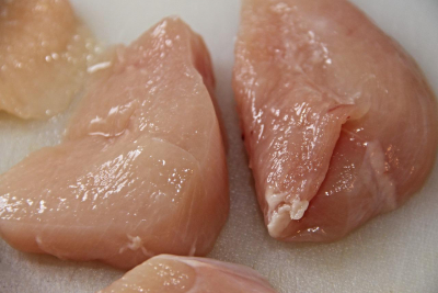 «Καμπανάκι» από τον ΕΦΕΤ: Ανάκληση ρολού κοτόπουλου, βρέθηκε σαλμονέλα