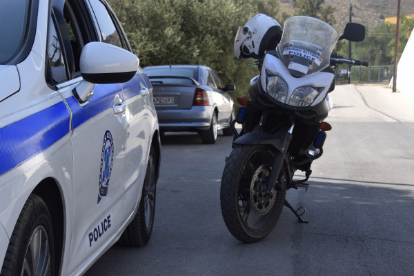 Θεσσαλονίκη: Οδηγός παρέσυρε και εγκατέλειψε σοβαρά τραυματισμένο άντρα