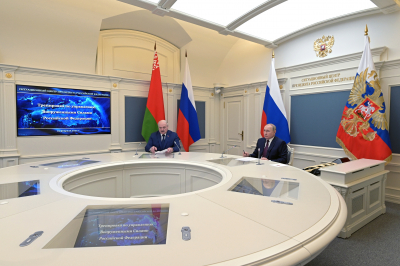 Λουκασένσκο για τις κυρώσεις στη Ρωσία: «Οι αντεπιθέσεις θα είναι επώδυνες για τη Δύση, η δυτική πολιτική οδηγεί σε ΄Γ παγκόσμιο πόλεμο»