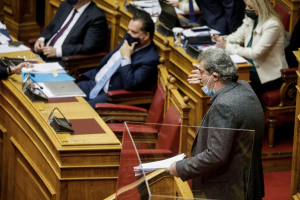Βουλή: Σφοδρή κόντρα Γεωργιάδη - Πολάκη, «Πρέπει να ονομάζεσαι Ρανταπλάν» - «Είσαι επαγγελματίας ψεύτης»