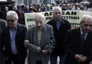 Συλλαλητήριο στα Προπύλαια πραγματοποιούν οι συνταξιούχοι