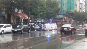 Αυτοκίνητο παρέσυρε πεζό στο Κέντρο της Θεσσαλονίκης (pics)