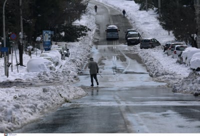 Κακοκαιρία: Ποιοι δρόμοι είναι κλειστοί στην Αττική, πού χρειάζονται αλυσίδες