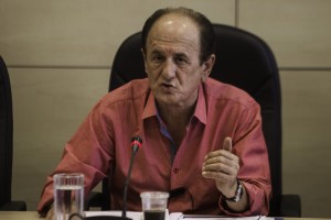 Λυμπερόπουλος: Θα γίνει Κούγκι αν φέρουν τροπολογία για τα ταξί