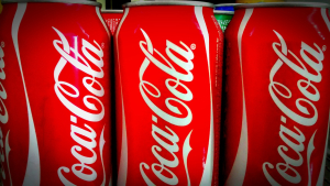 Η Coca-Cola ανεβάζει τις τιμές παγκοσμίως