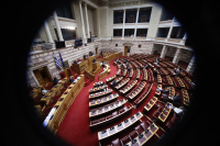 Βουλή: «Χαμός» με τον επίτιμο πρόξενο της Ελλάδας σε Κριμαία και Χέρσωνα – Διάβημα από το ΚΚΕ