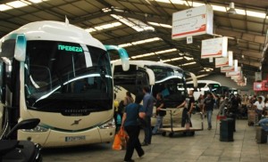 Απίστευτο: Πολιτικός κλείστηκε στις αποσκευές λεωφορείου του ΚΤΕΛ